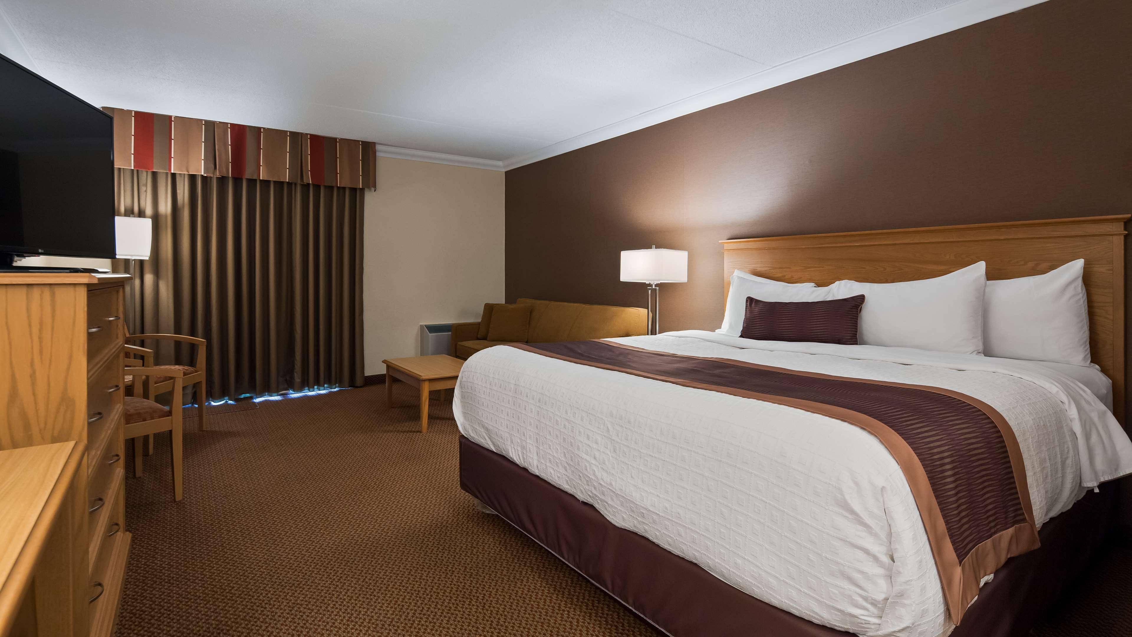 Best Western Plus Cobourg Inn & Convention Centre Экстерьер фото