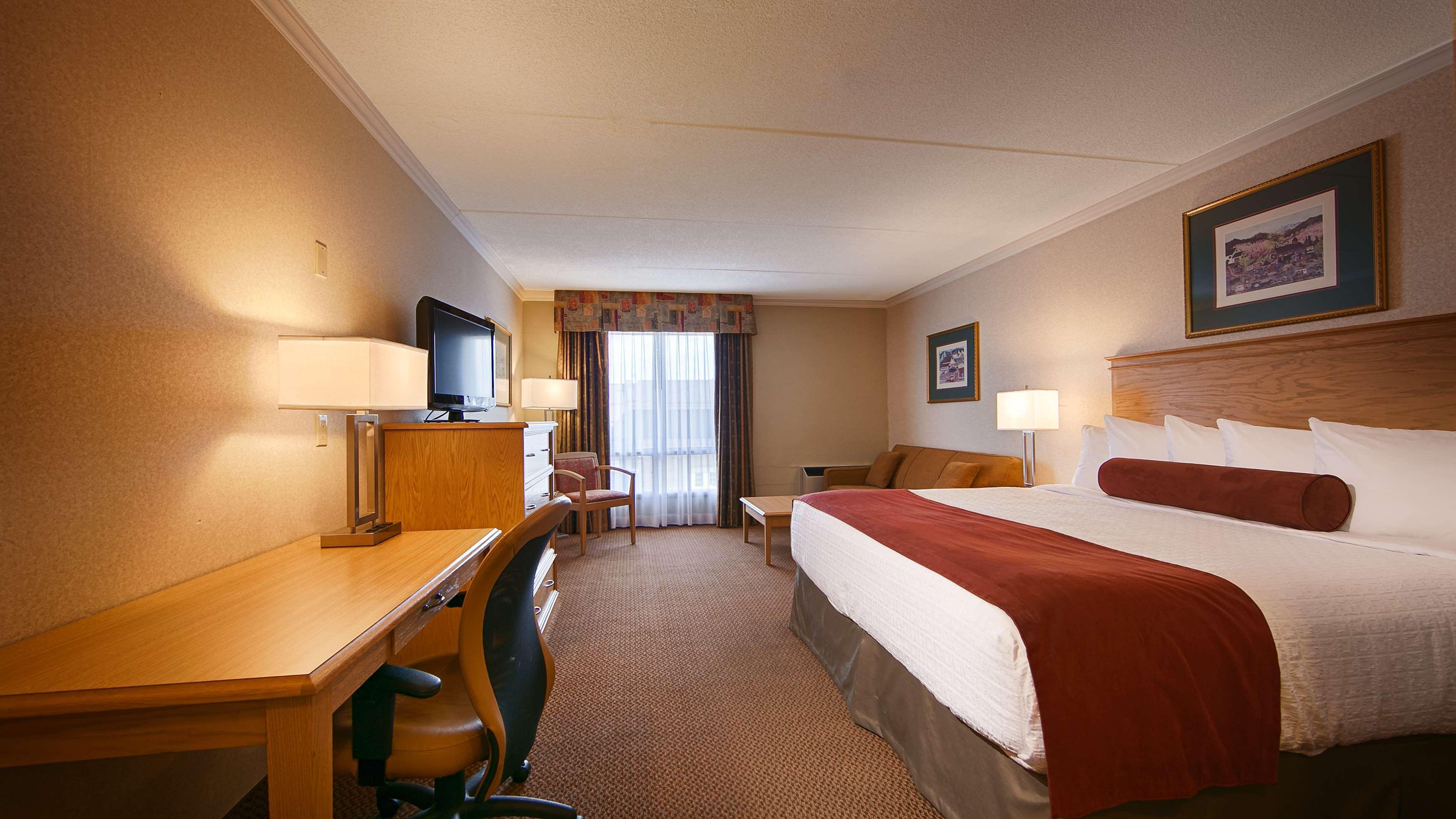 Best Western Plus Cobourg Inn & Convention Centre Экстерьер фото